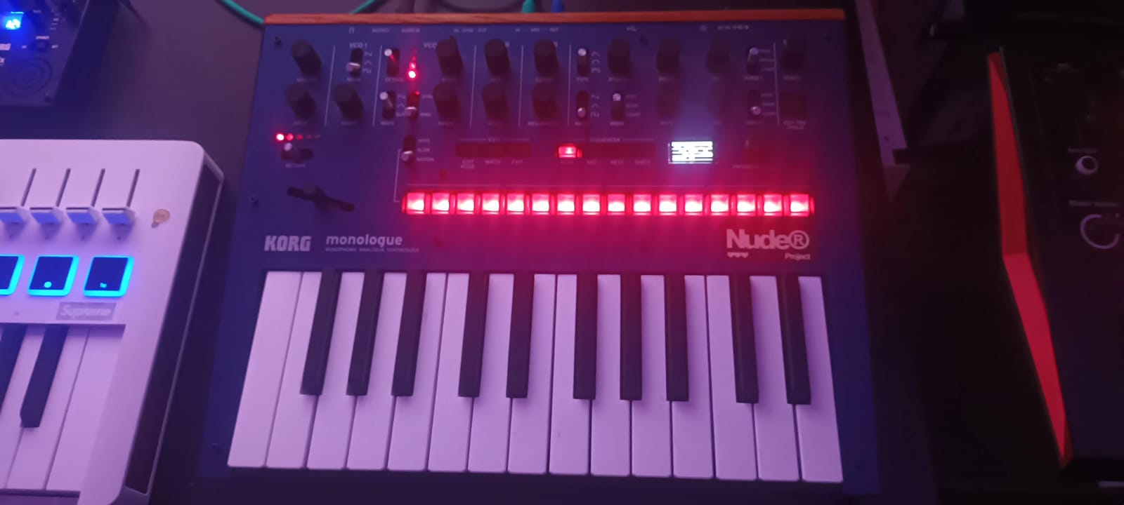 Sintetizador KORG Monologue